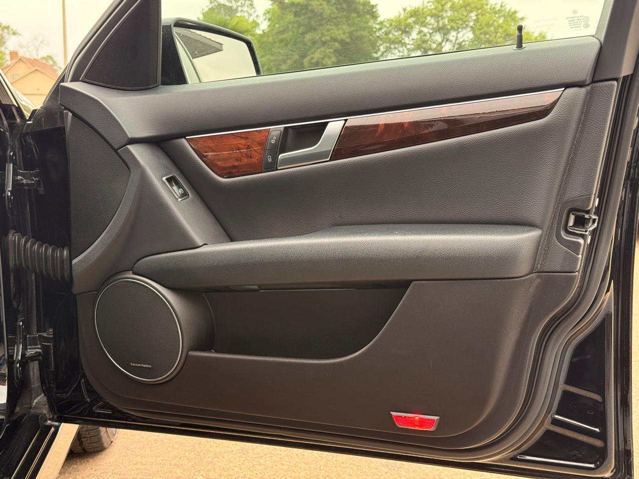 Mercedes-Benz C-Class C250 Luxury Sedan 2014