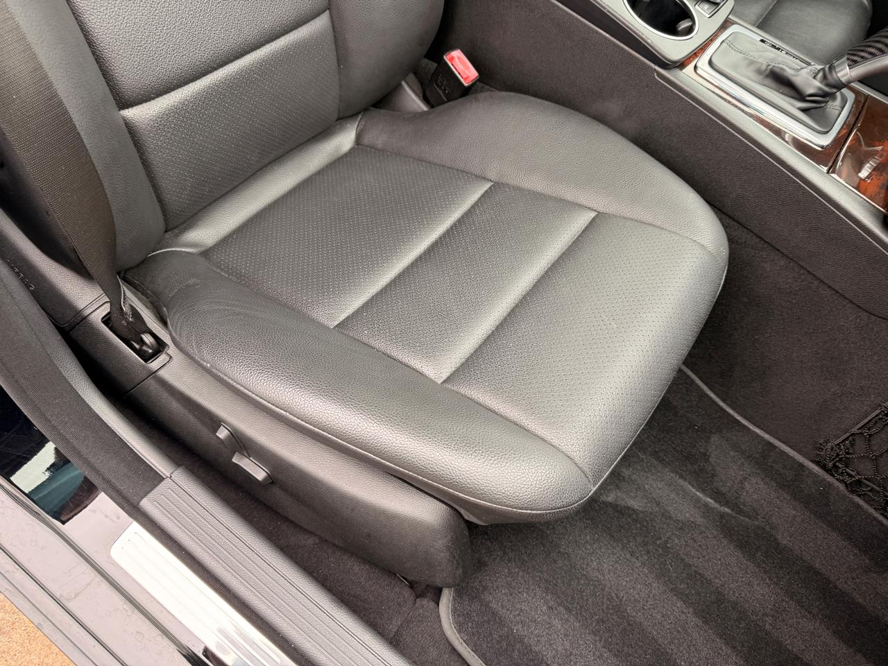 Mercedes-Benz C-Class C250 Luxury Sedan 2014