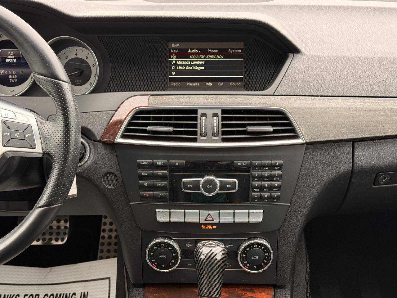 Mercedes-Benz C-Class C250 Luxury Sedan 2014