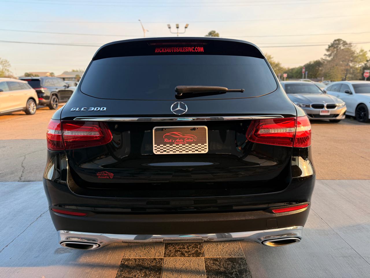 Mercedes-Benz GLC-Class GLC300 2019