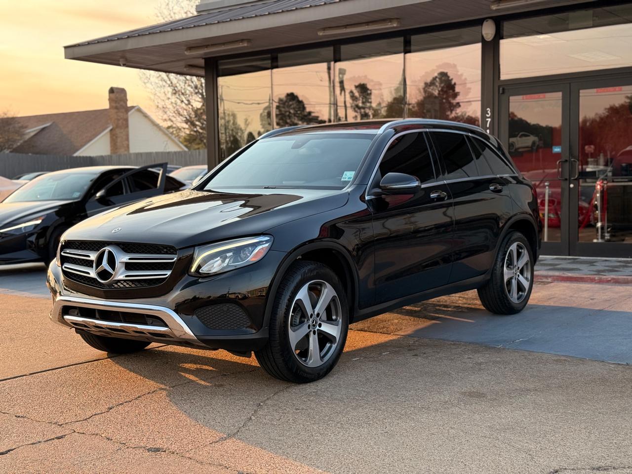 Mercedes-Benz GLC-Class GLC300 2019