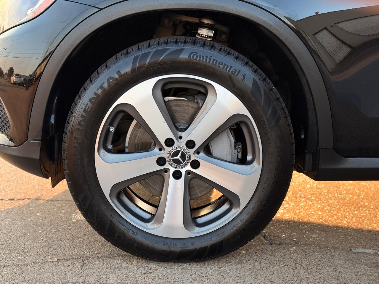 Mercedes-Benz GLC-Class GLC300 2019