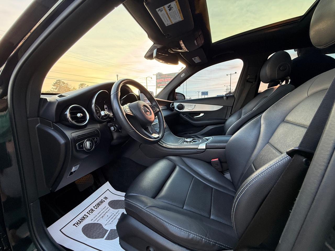 Mercedes-Benz GLC-Class GLC300 2019