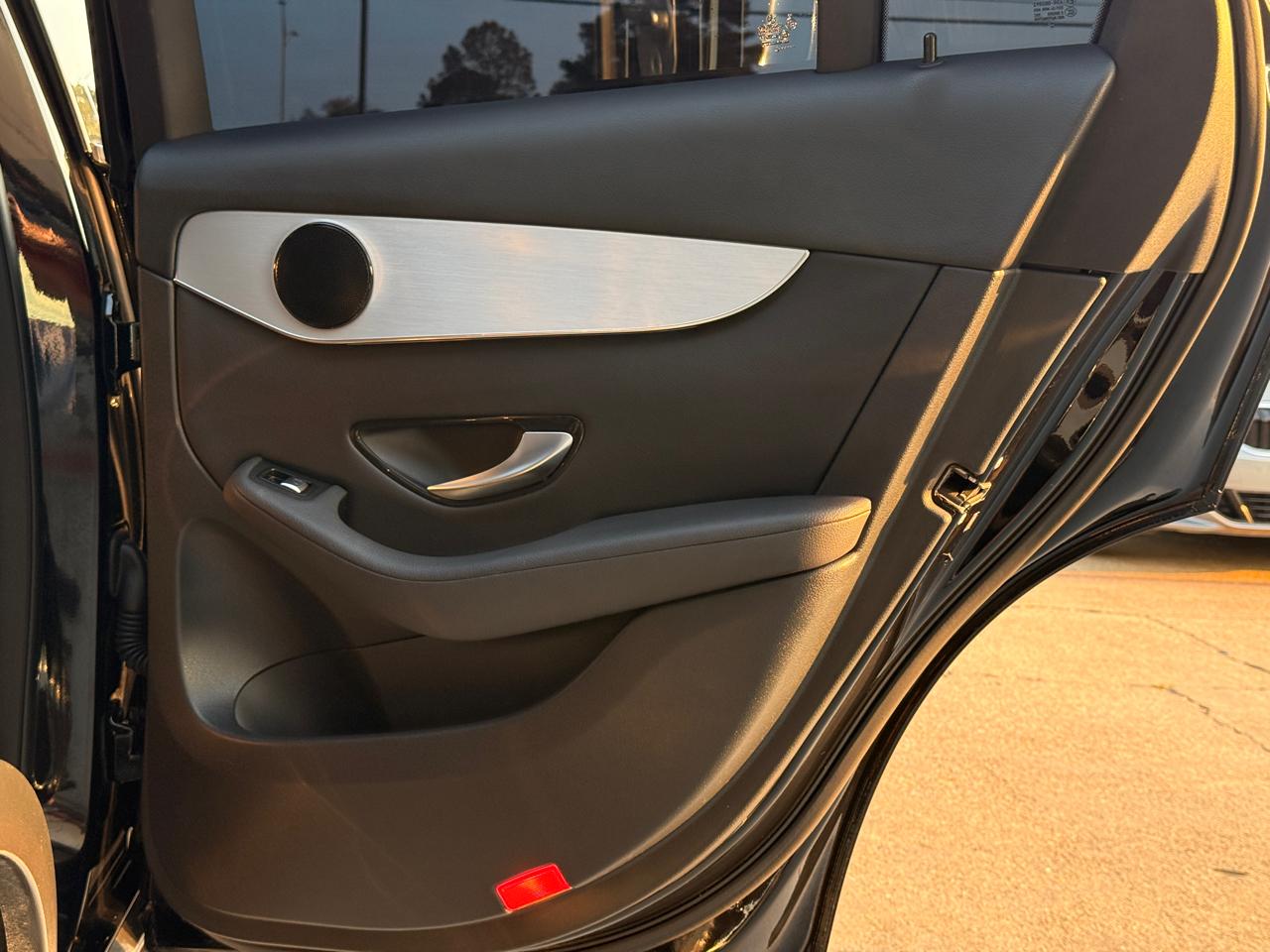 Mercedes-Benz GLC-Class GLC300 2019