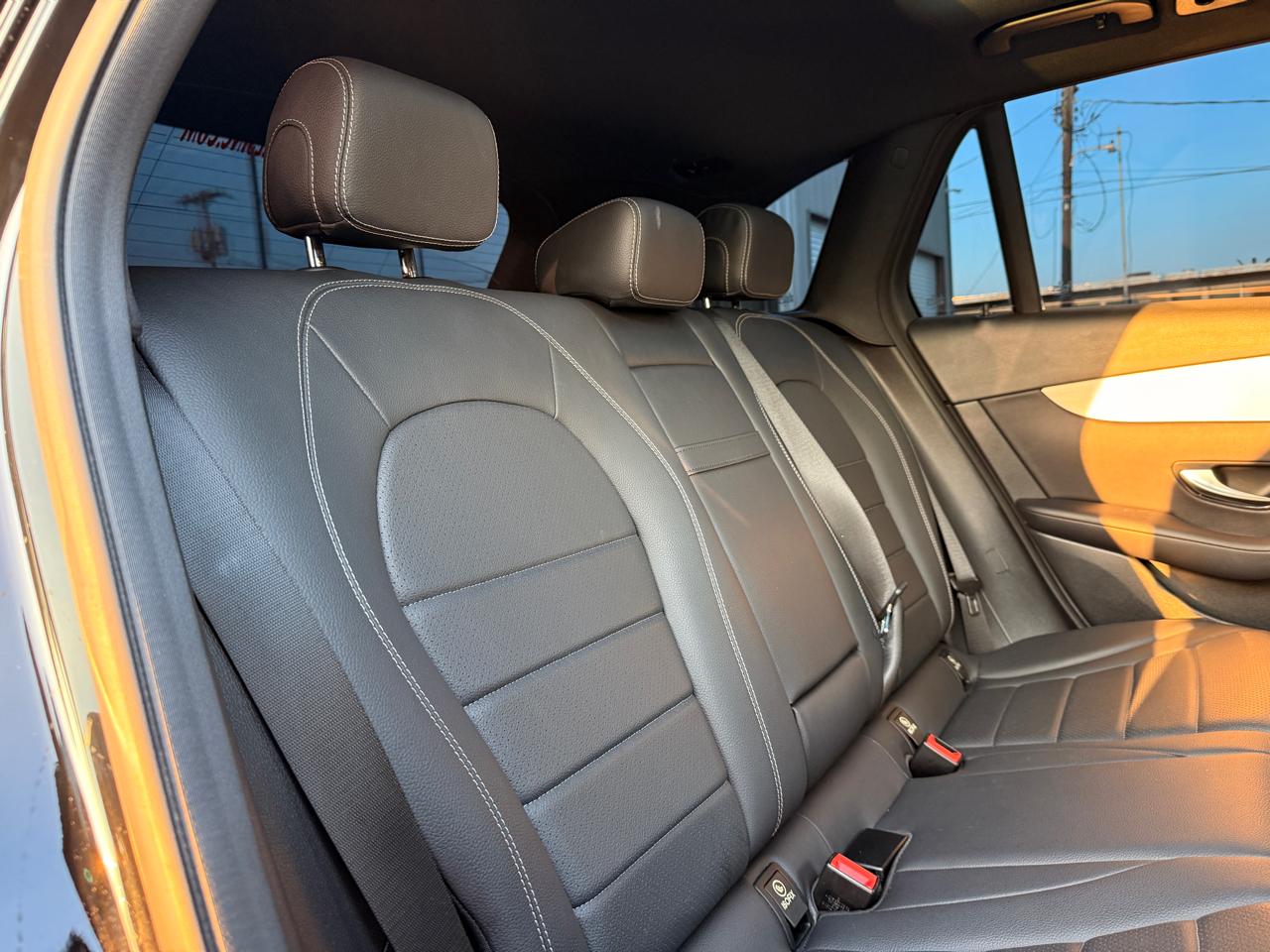 Mercedes-Benz GLC-Class GLC300 2019