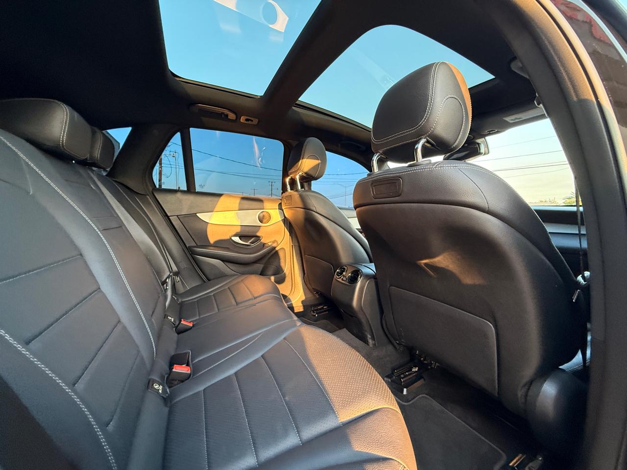 Mercedes-Benz GLC-Class GLC300 2019