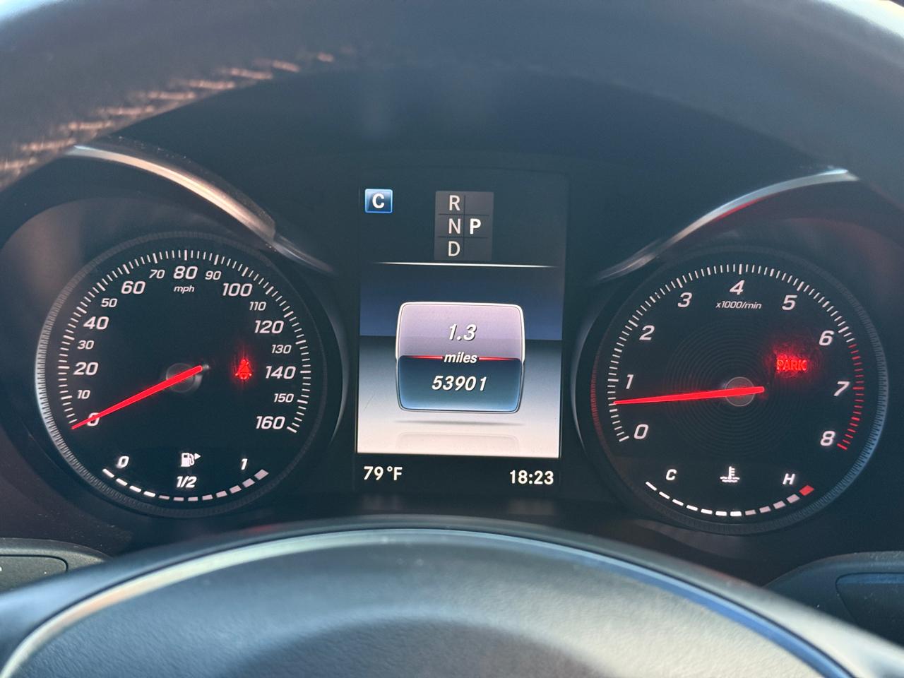 Mercedes-Benz GLC-Class GLC300 2019