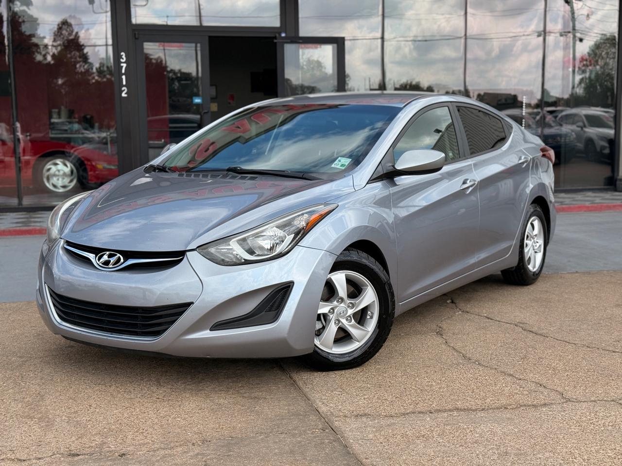 Hyundai Elantra SE 6AT 2015