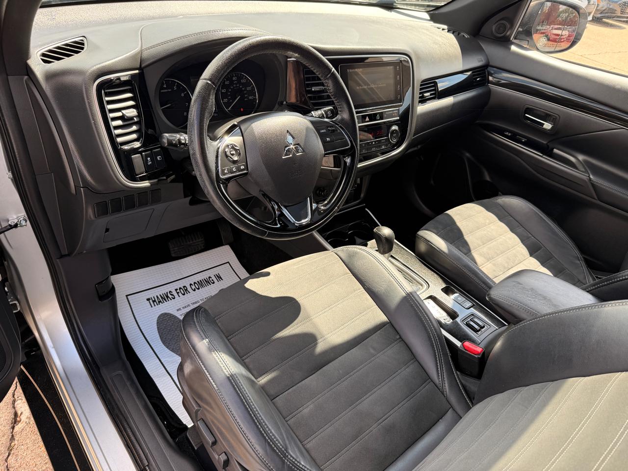 Mitsubishi Outlander SE 2WD 2019