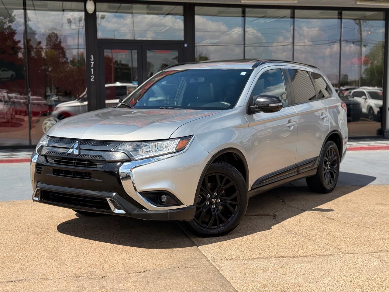 Mitsubishi Outlander SE 2WD 2019