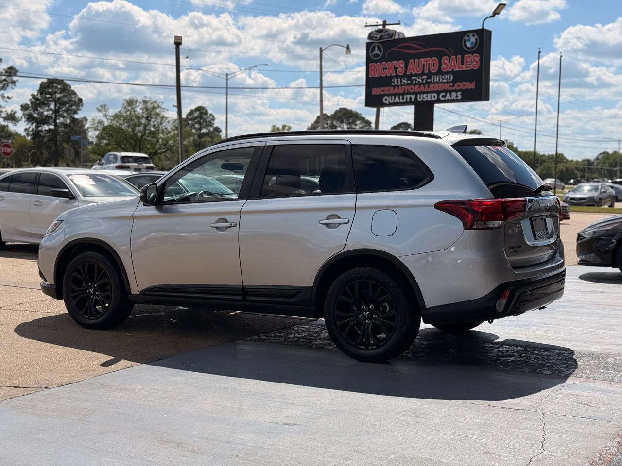 Mitsubishi Outlander SE 2WD 2019