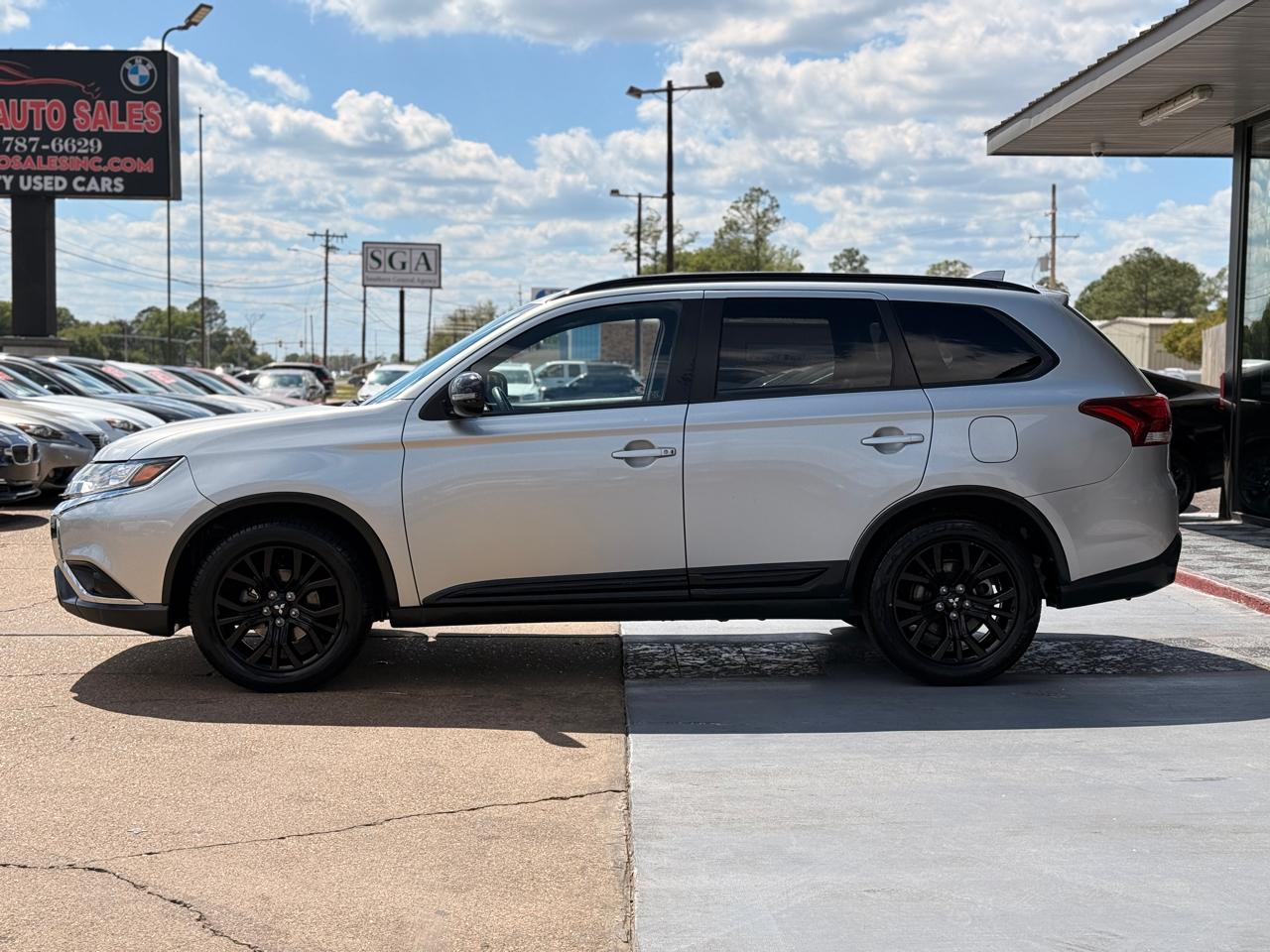 Mitsubishi Outlander SE 2WD 2019