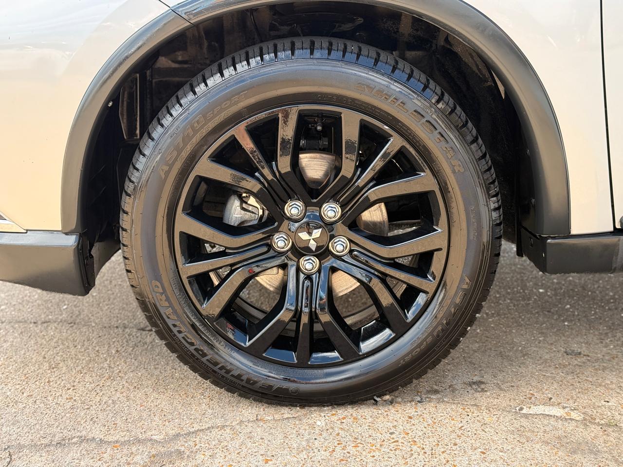 Mitsubishi Outlander SE 2WD 2019