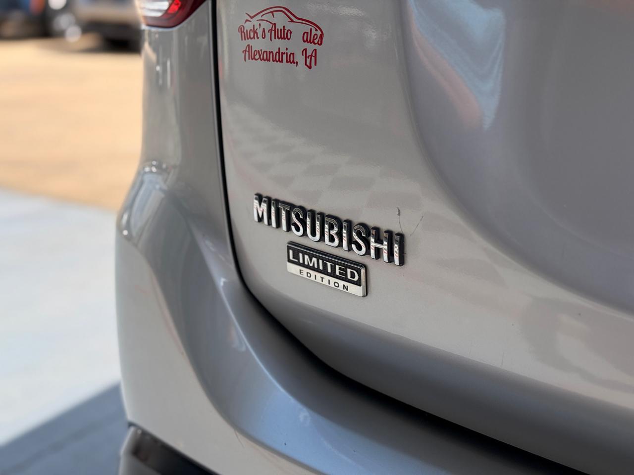 Mitsubishi Outlander SE 2WD 2019