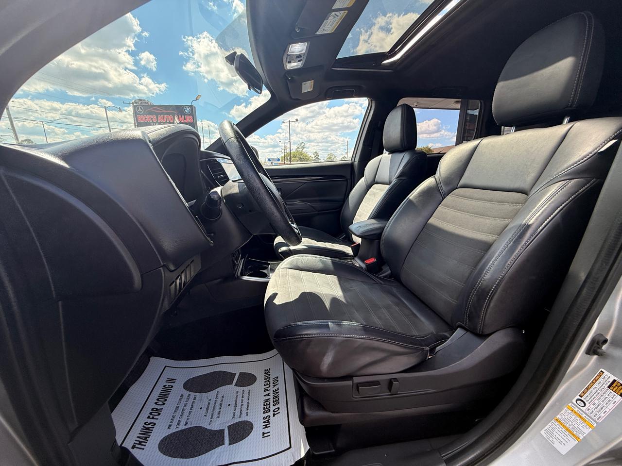 Mitsubishi Outlander SE 2WD 2019