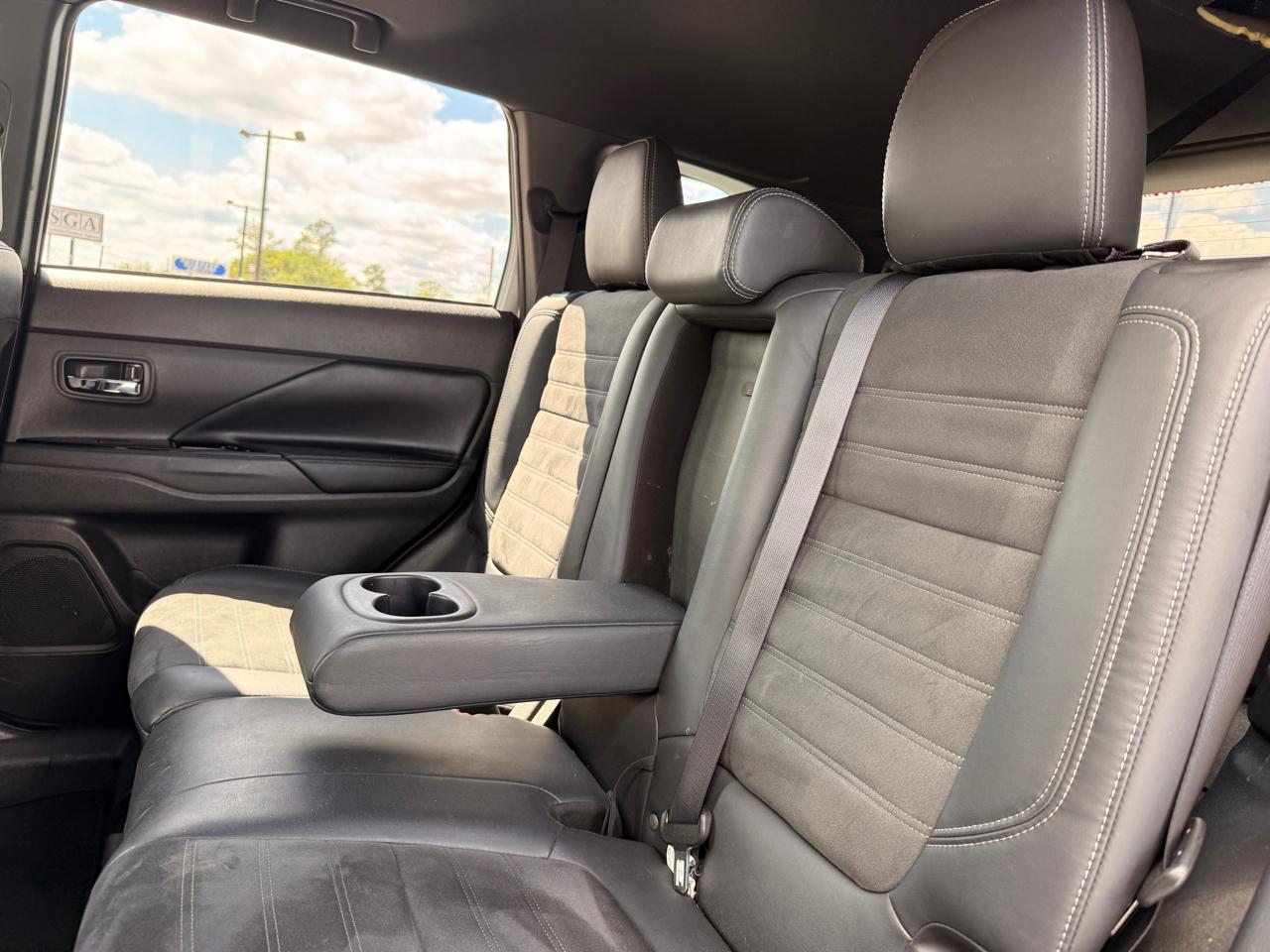 Mitsubishi Outlander SE 2WD 2019