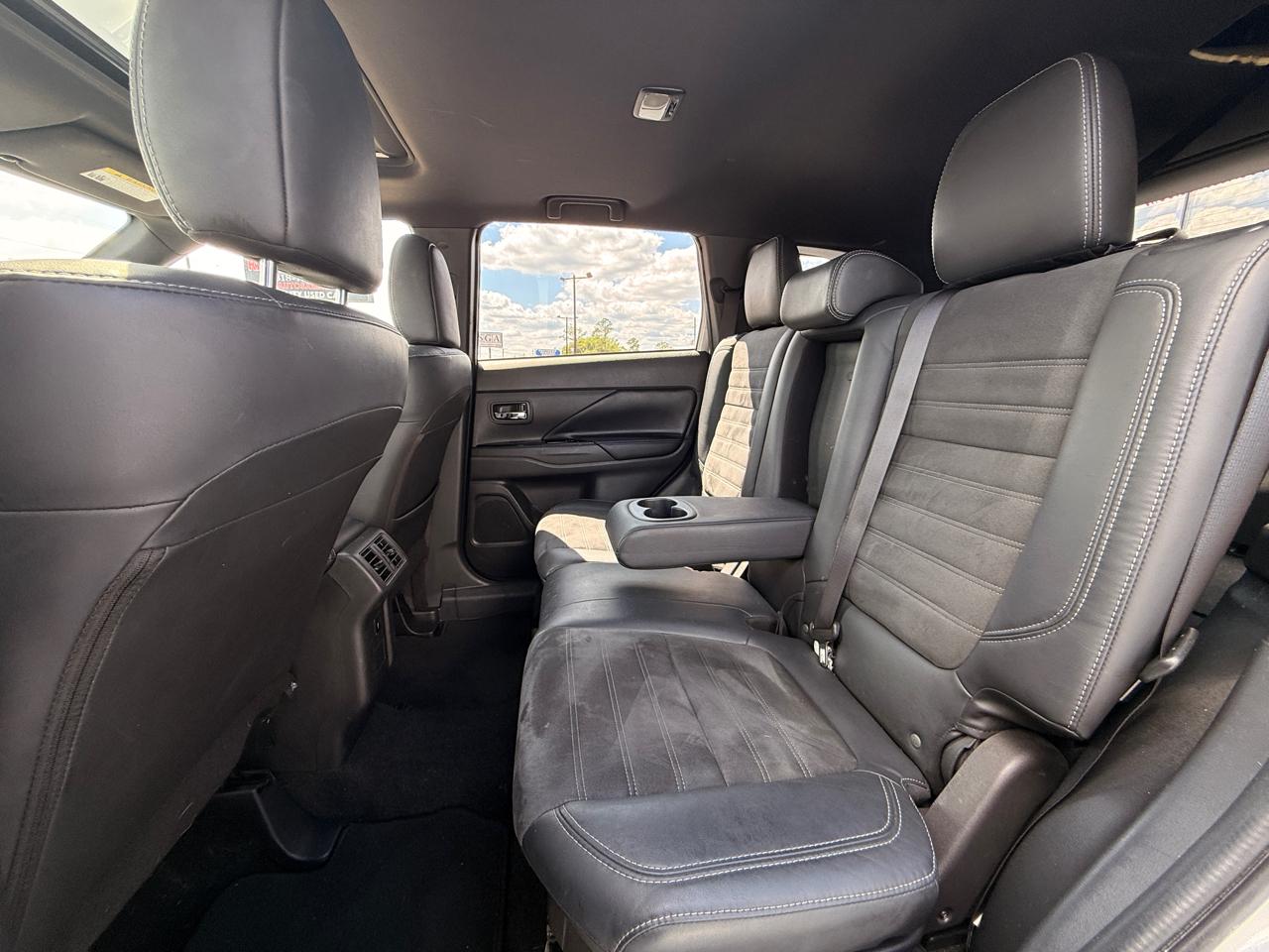 Mitsubishi Outlander SE 2WD 2019