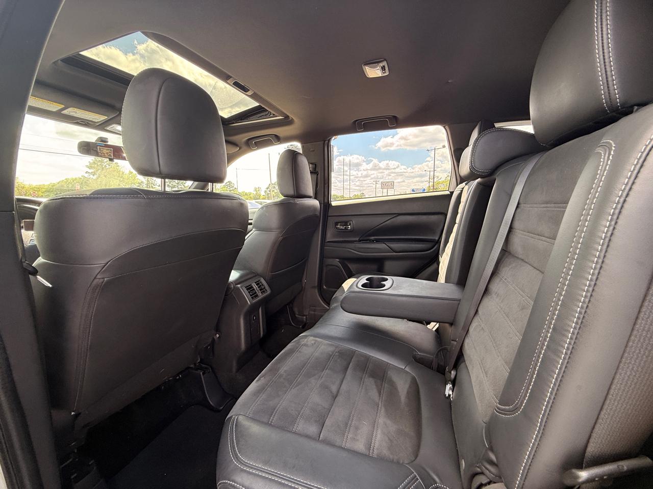 Mitsubishi Outlander SE 2WD 2019