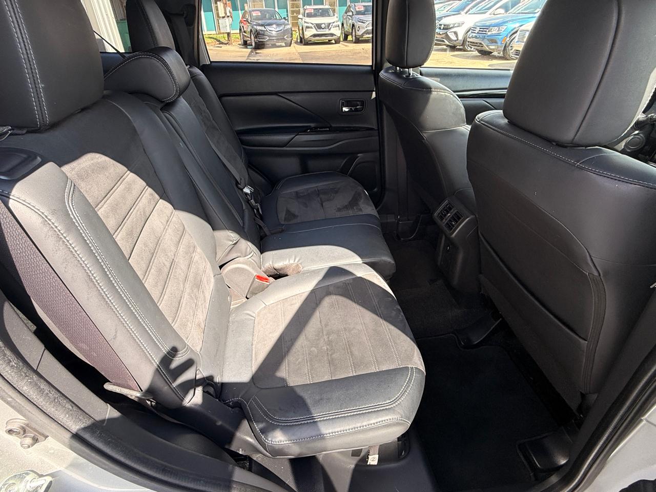 Mitsubishi Outlander SE 2WD 2019