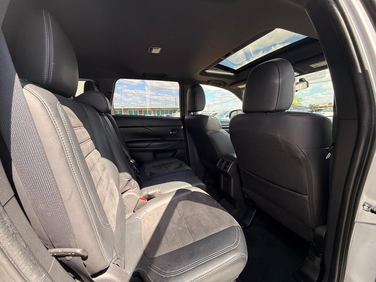 Mitsubishi Outlander SE 2WD 2019