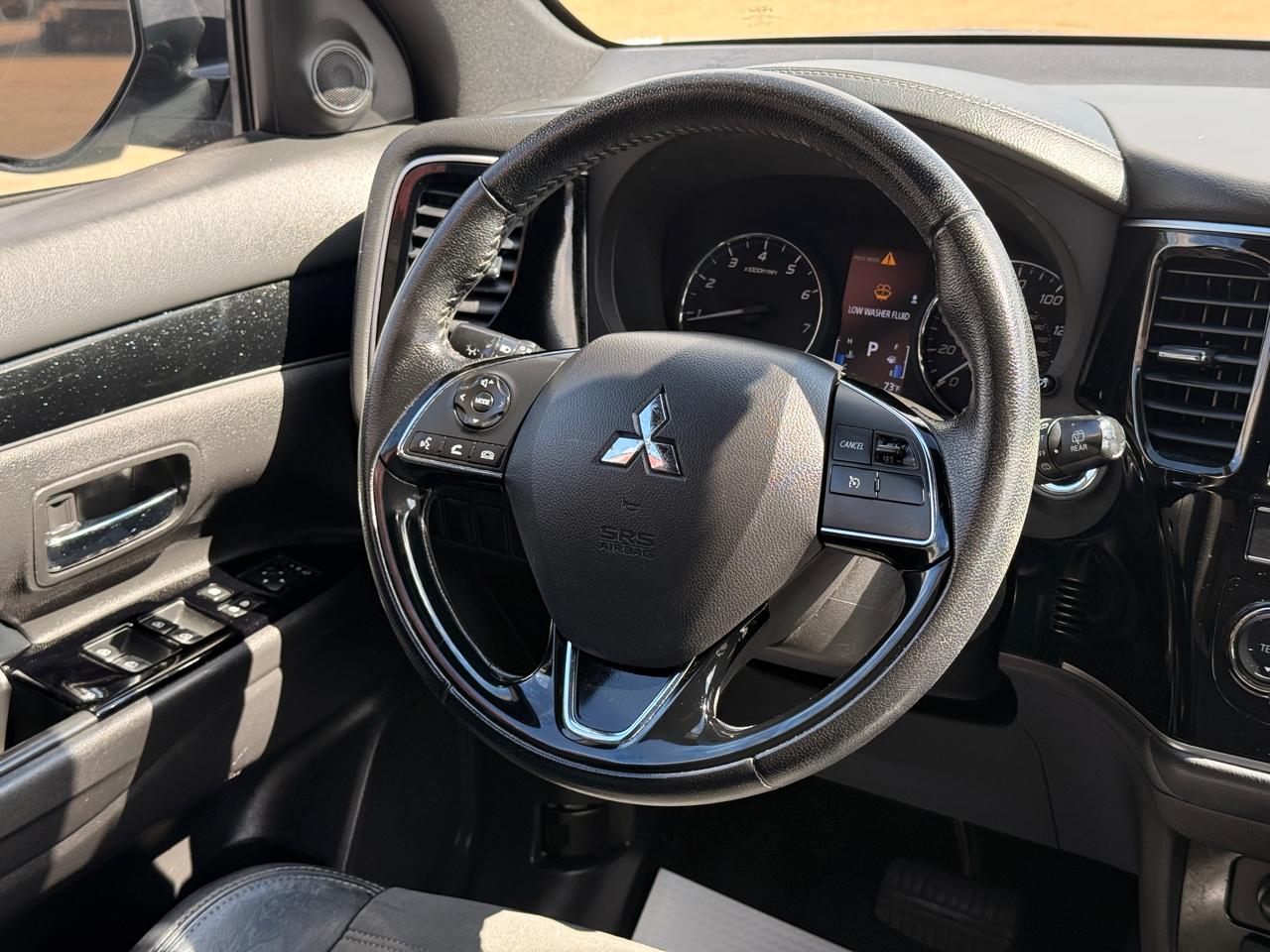 Mitsubishi Outlander SE 2WD 2019