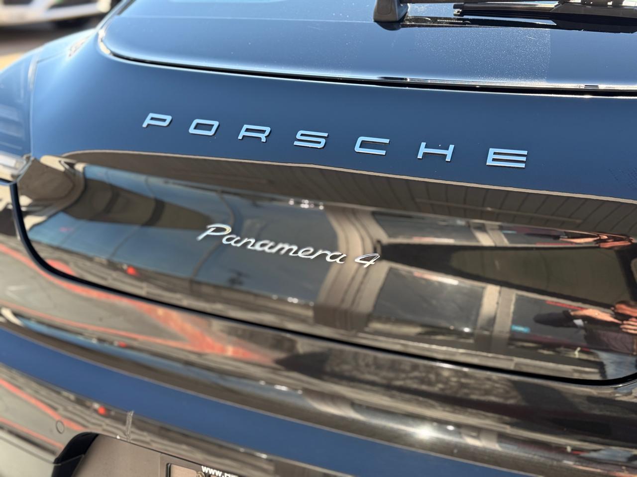 Porsche Panamera 4 2014