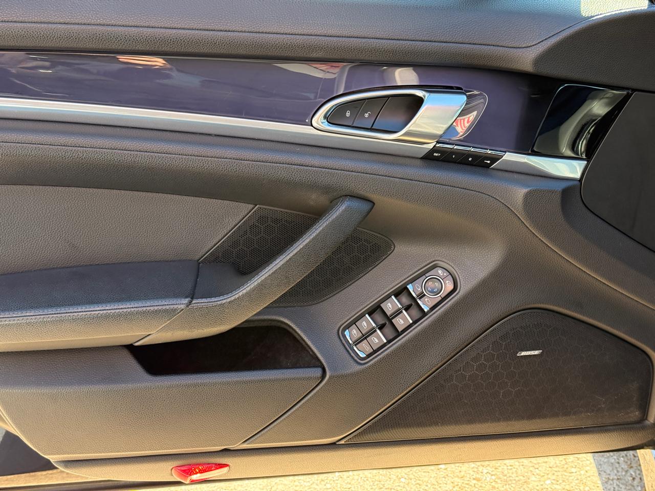 Porsche Panamera 4 2014