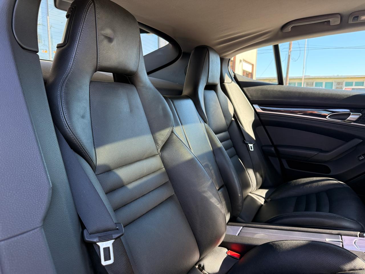 Porsche Panamera 4 2014