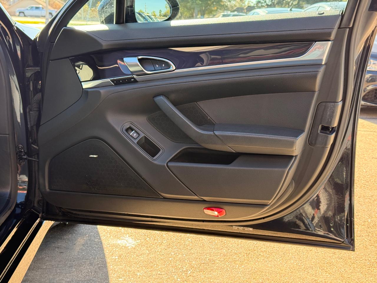 Porsche Panamera 4 2014