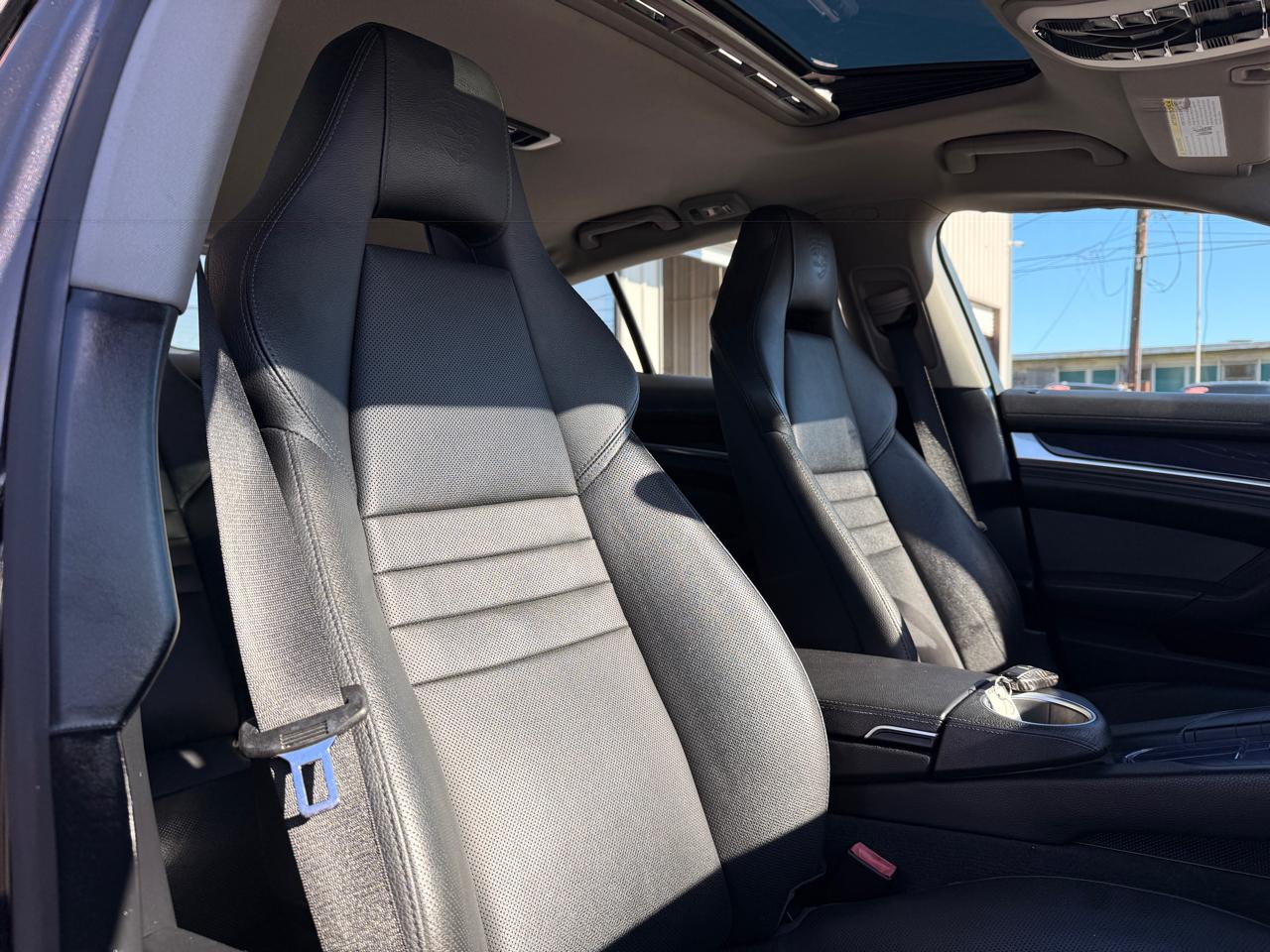 Porsche Panamera 4 2014