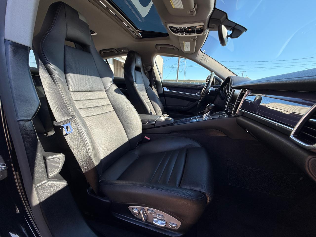 Porsche Panamera 4 2014