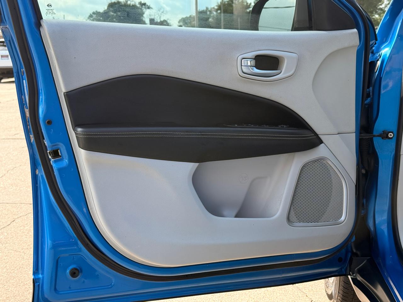 Jeep Compass Latitude FWD 2019