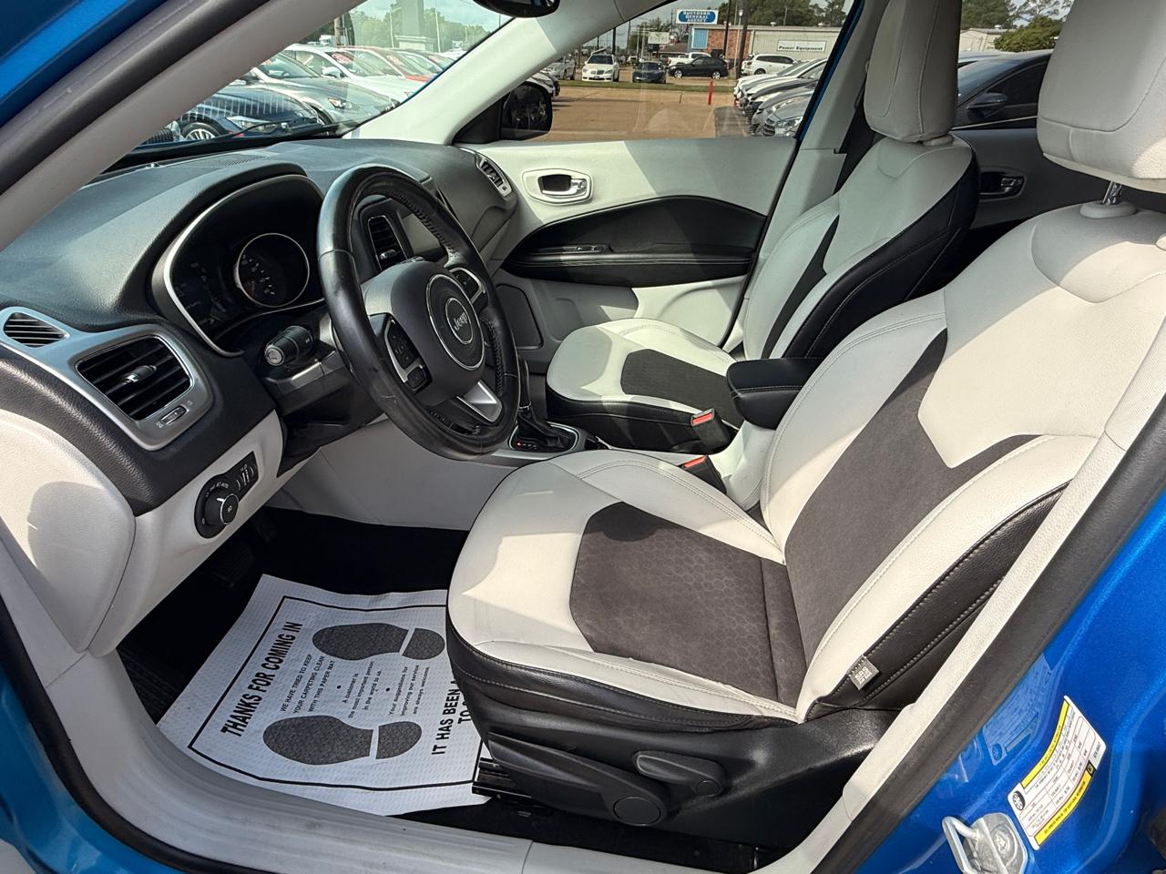 Jeep Compass Latitude FWD 2019