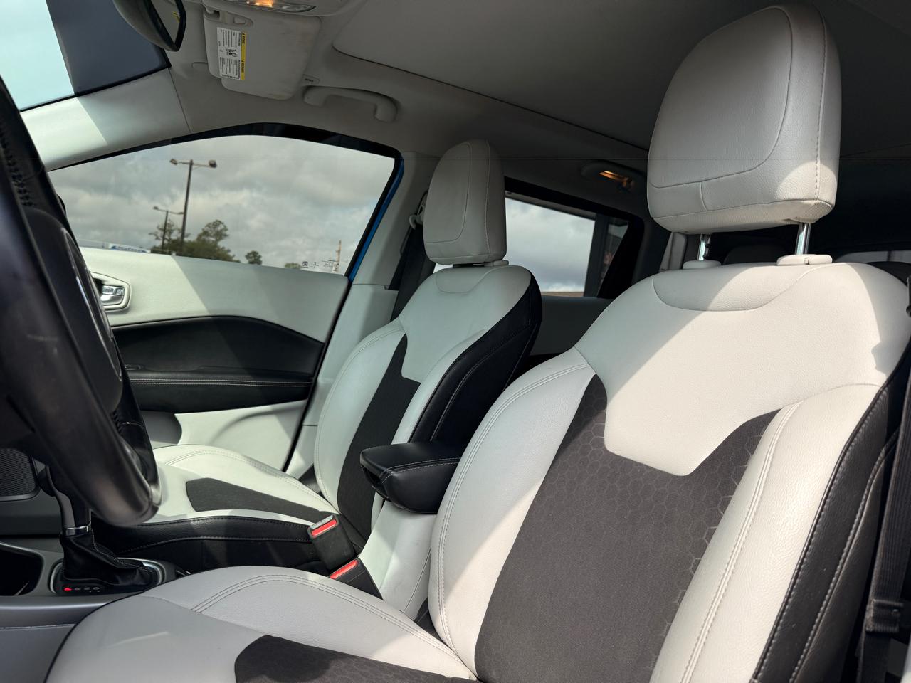 Jeep Compass Latitude FWD 2019