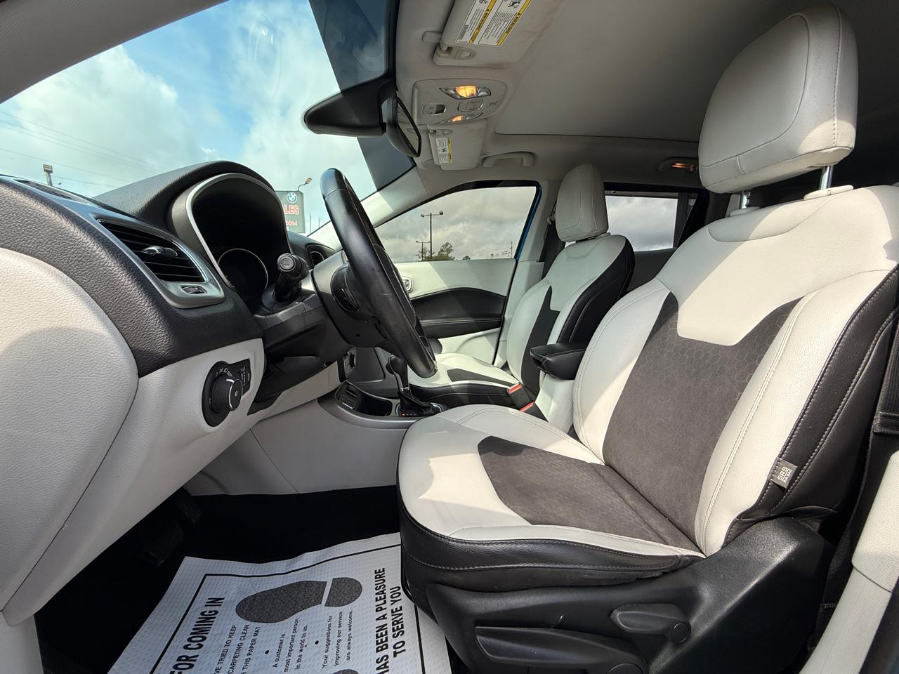 Jeep Compass Latitude FWD 2019