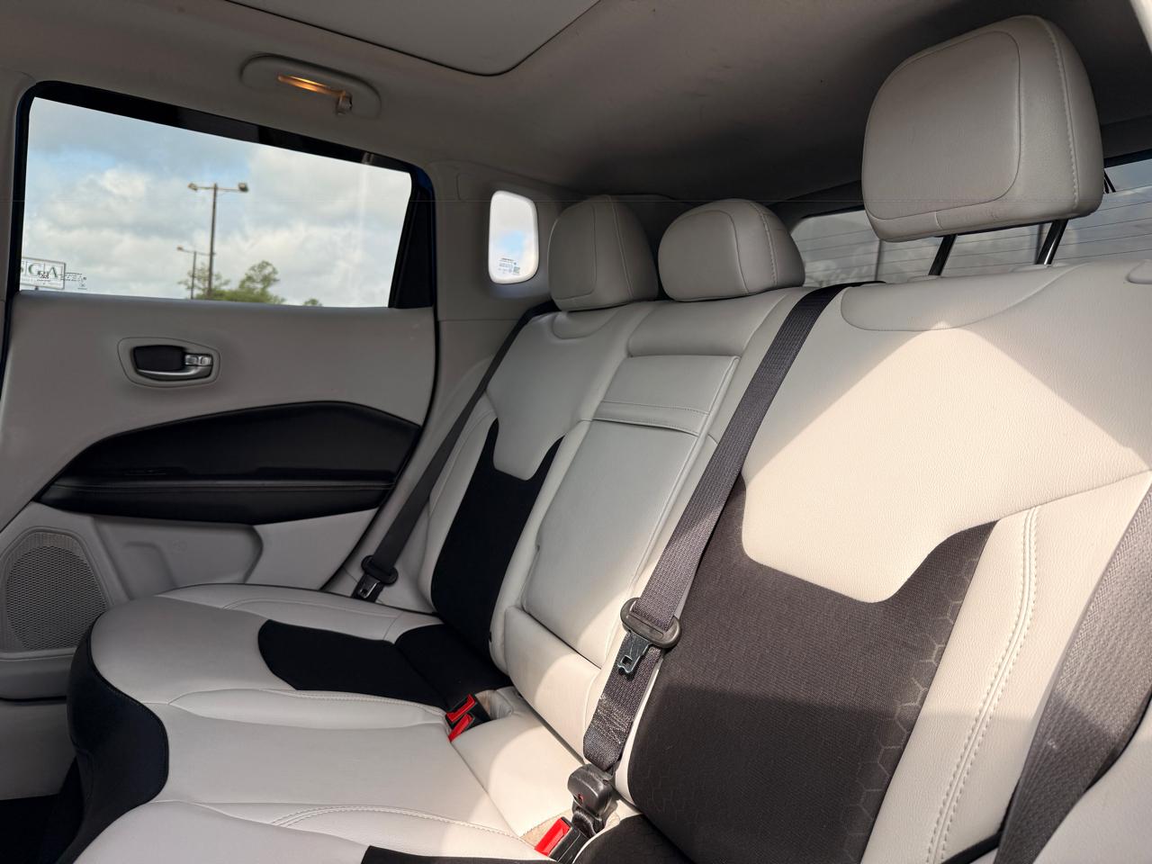 Jeep Compass Latitude FWD 2019