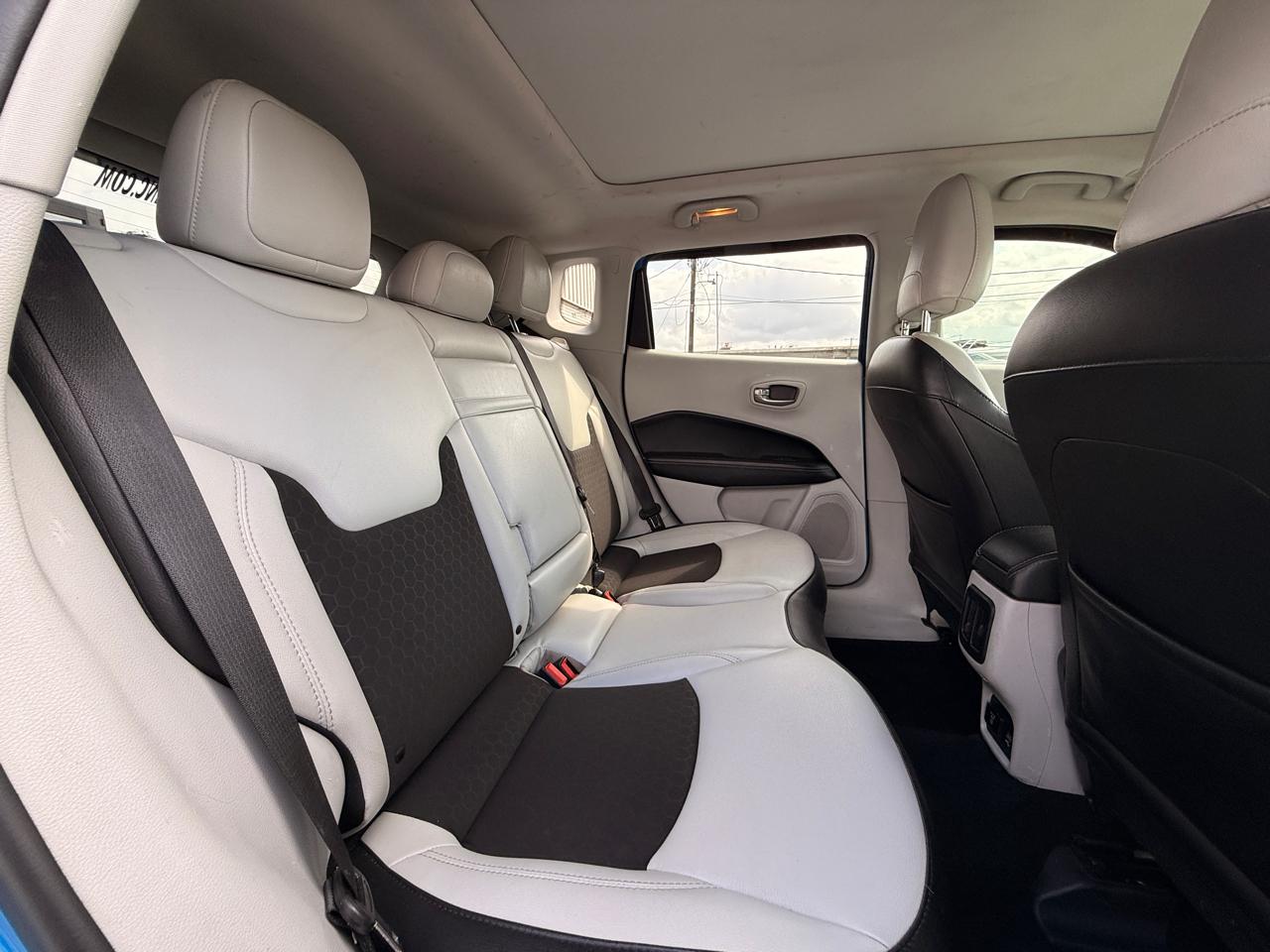 Jeep Compass Latitude FWD 2019