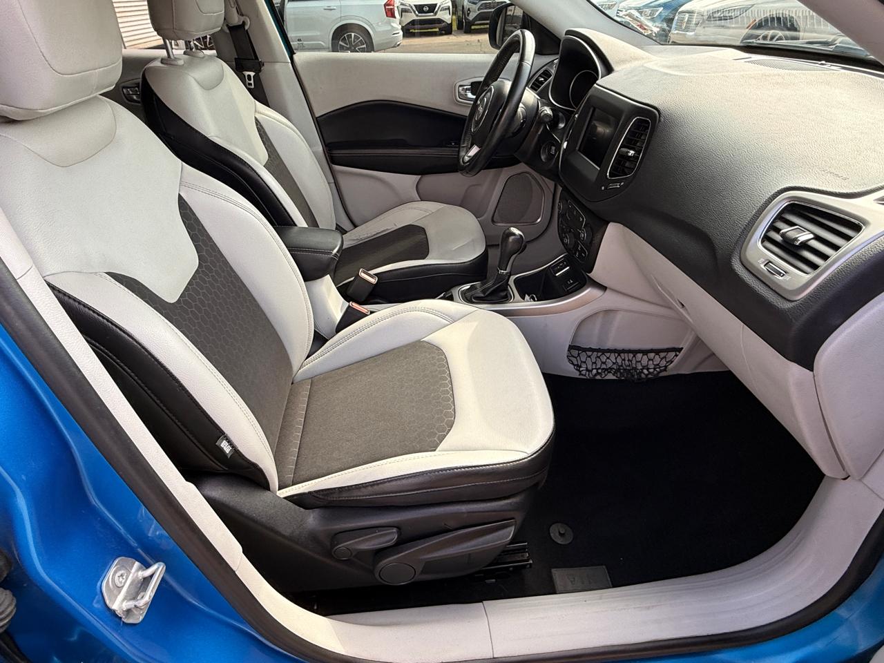 Jeep Compass Latitude FWD 2019