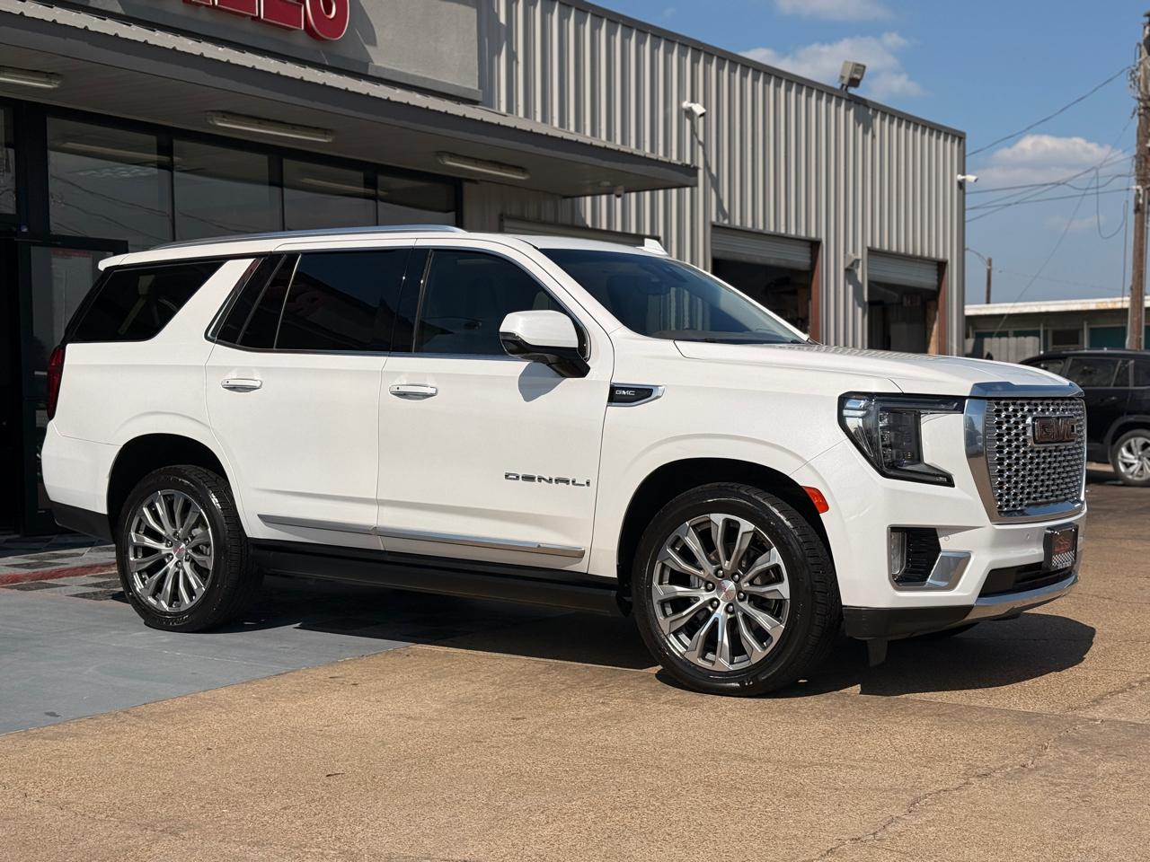 GMC Yukon Denali 2WD 2021