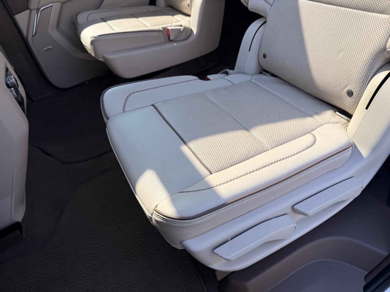 GMC Yukon Denali 2WD 2021