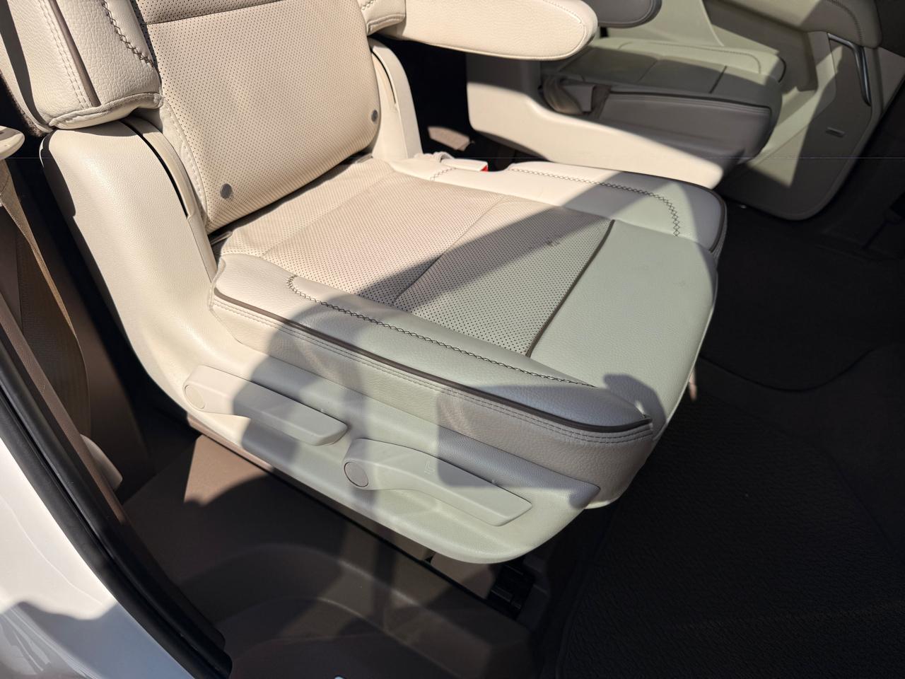 GMC Yukon Denali 2WD 2021