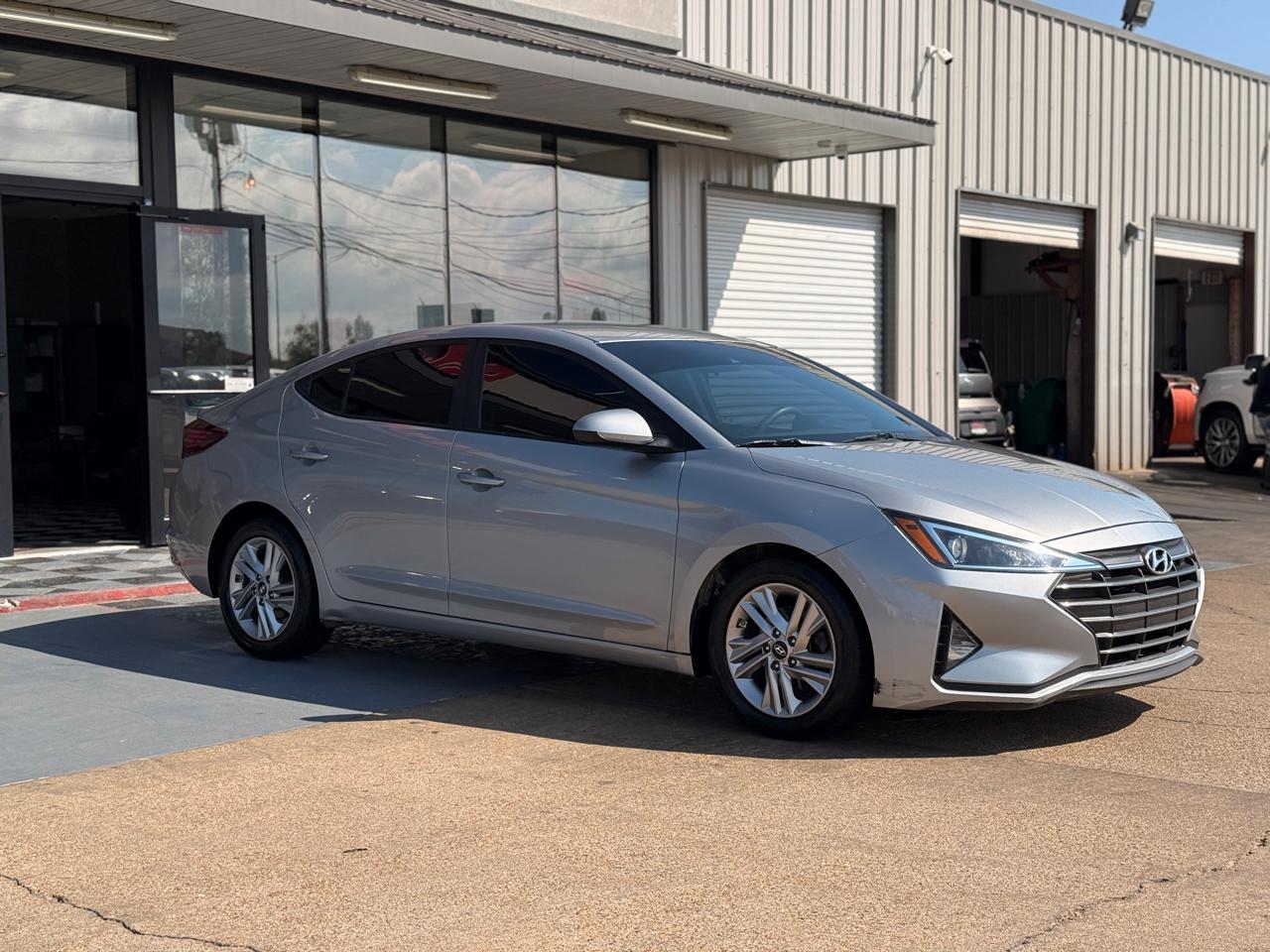 Hyundai Elantra Limited 2020
