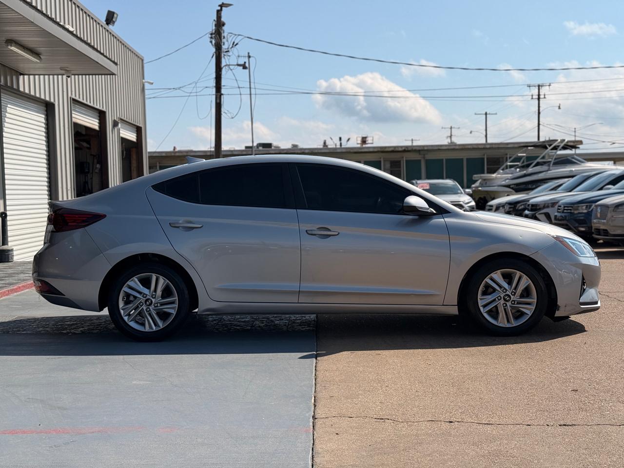 Hyundai Elantra Limited 2020