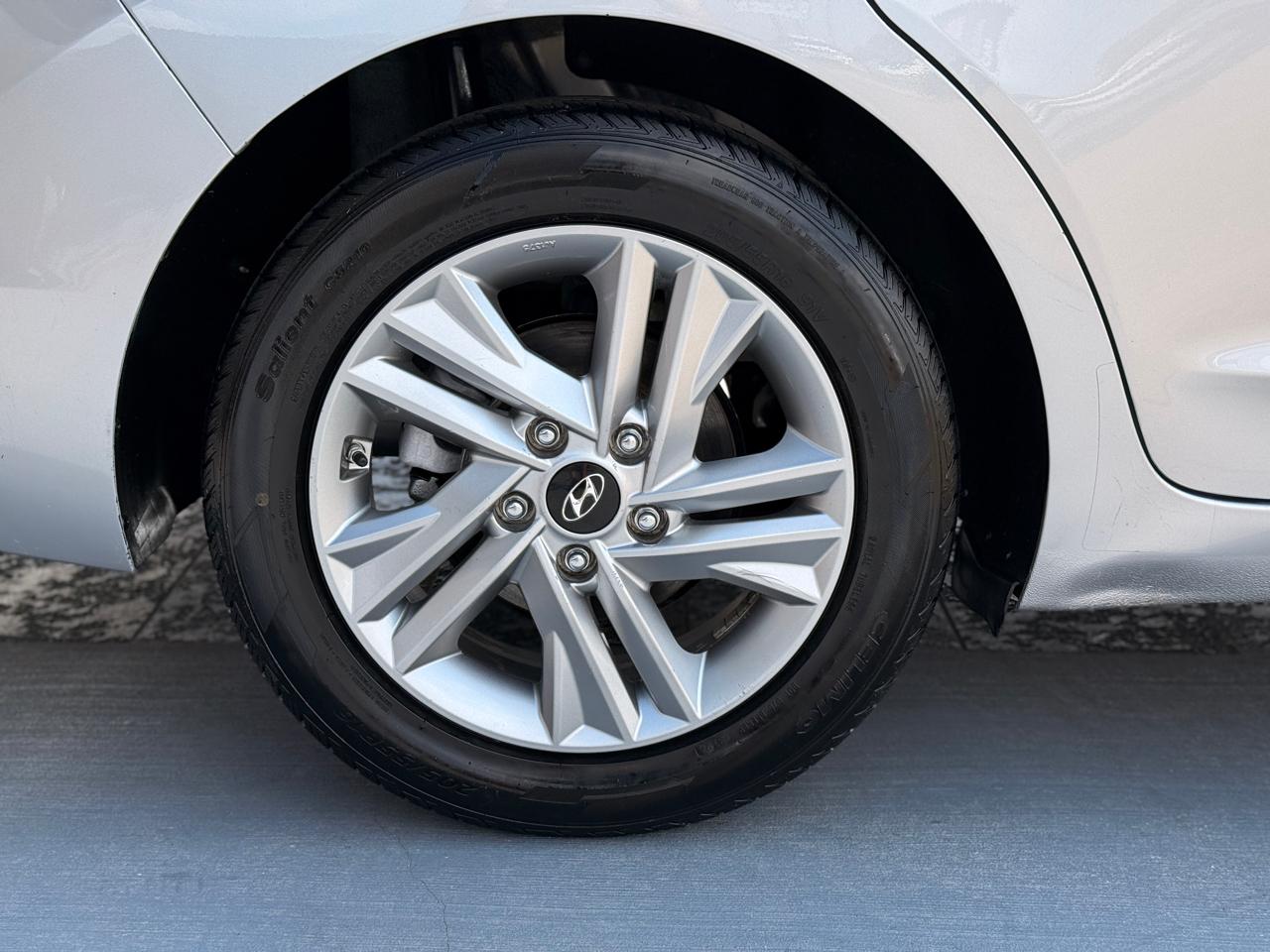 Hyundai Elantra Limited 2020