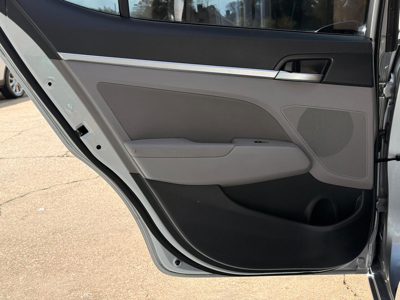 Hyundai Elantra Limited 2020