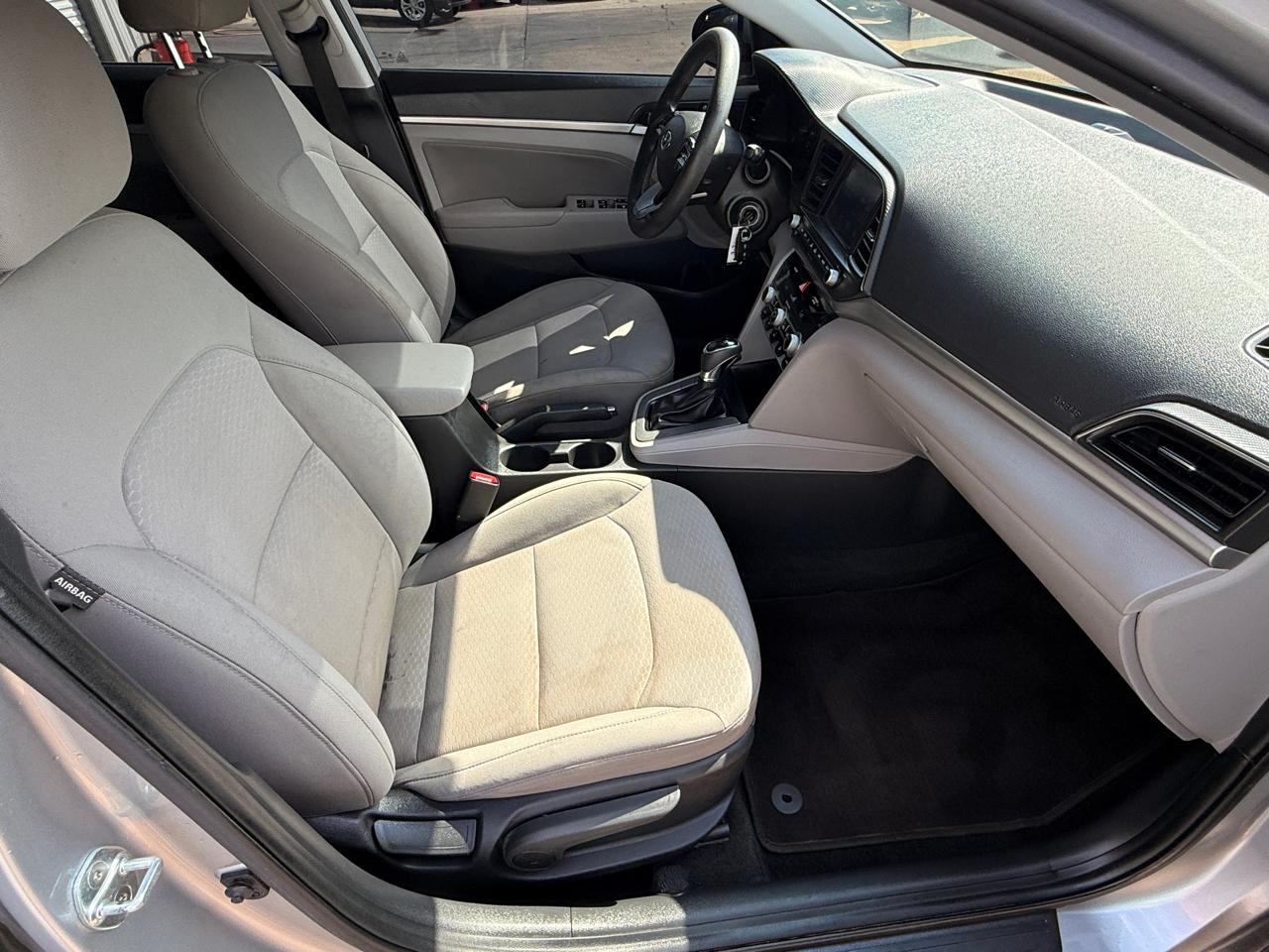 Hyundai Elantra Limited 2020