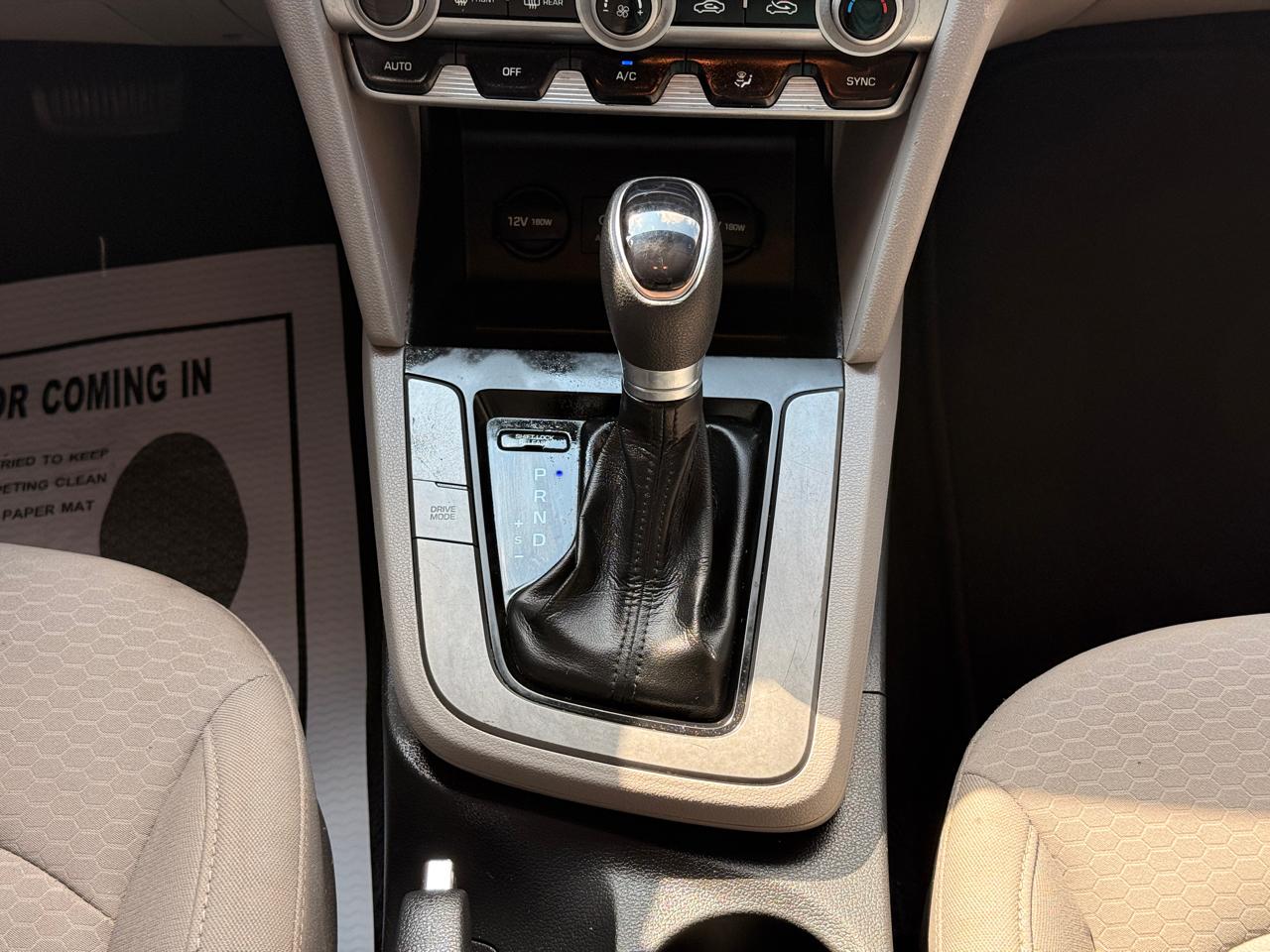 Hyundai Elantra Limited 2020