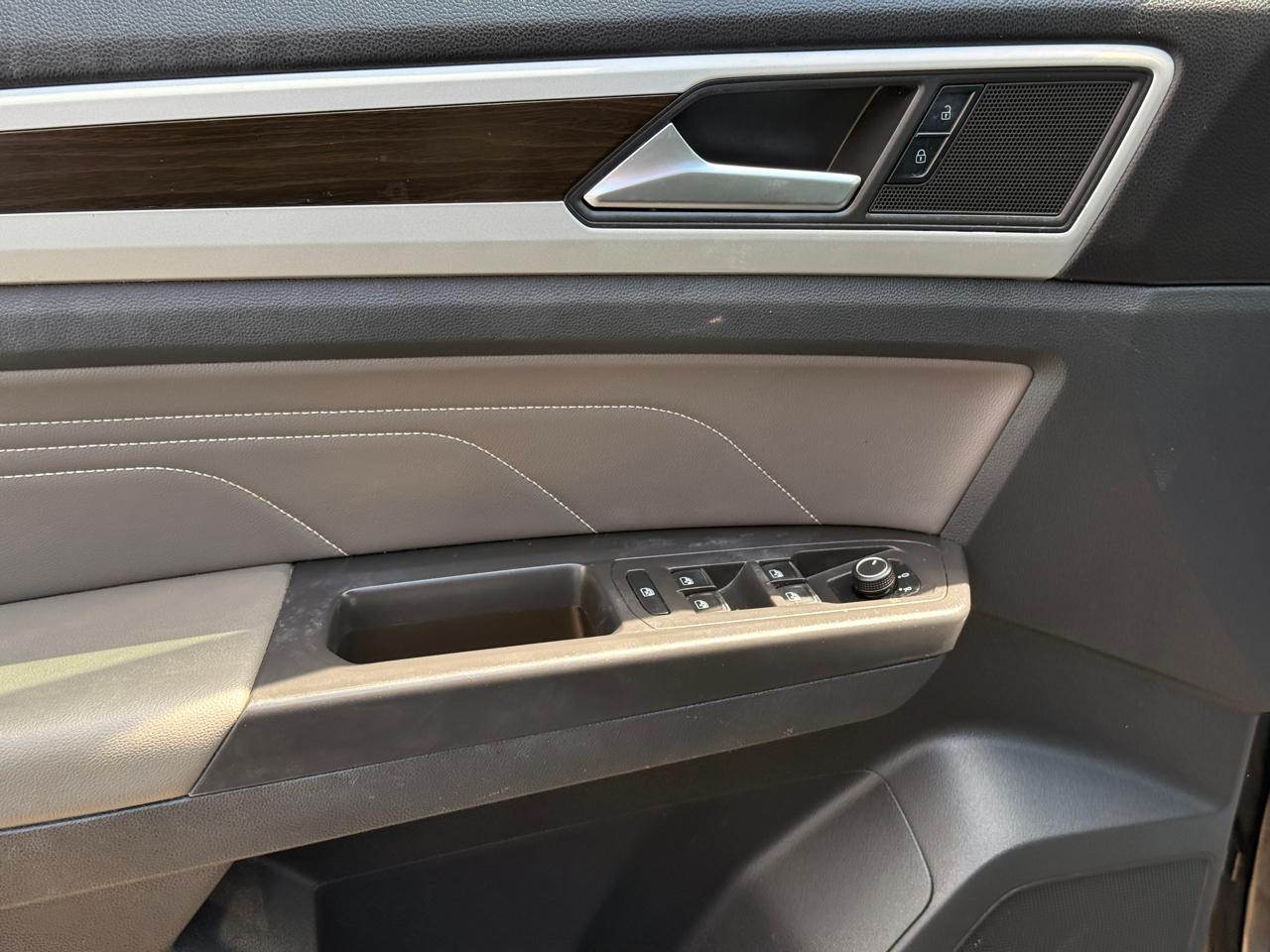 Volkswagen Atlas V6 SE w/Technology 4MOTION 2022