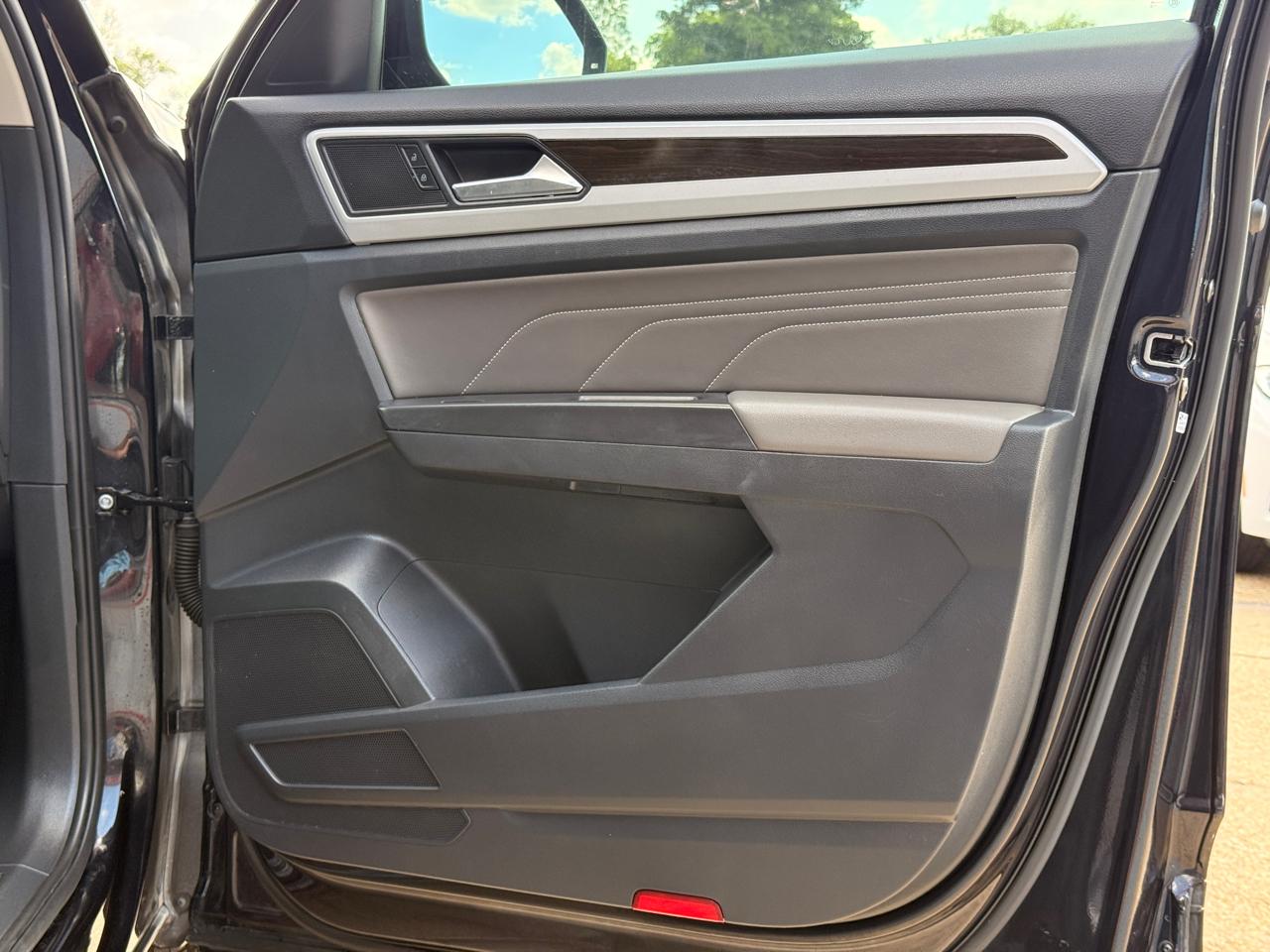 Volkswagen Atlas V6 SE w/Technology 4MOTION 2022