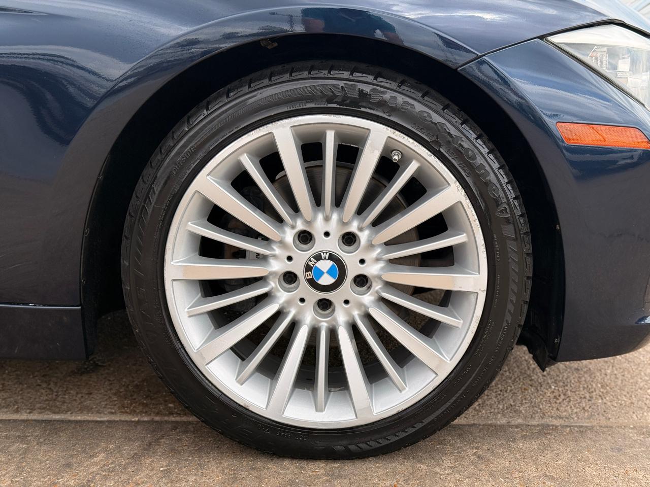 BMW 3-Series 328i Sedan 2014